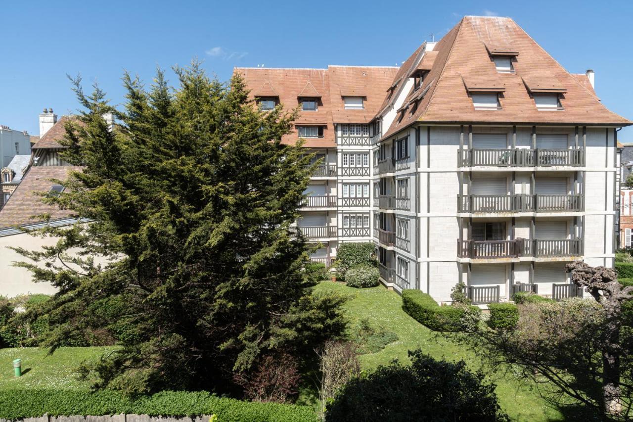 多维尔Castel Saint Clair公寓 外观 照片